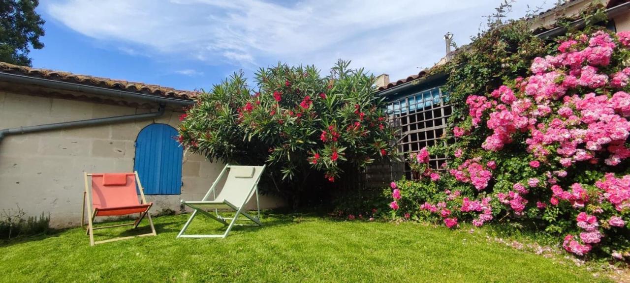 Holiday home Entre Vignobles Et Estuaire - 12 Pers